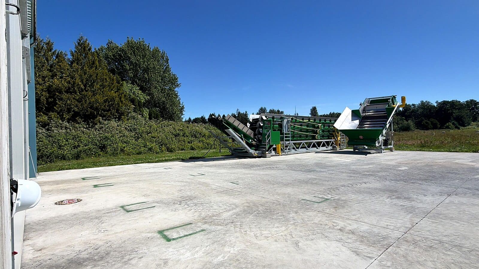 State-of-the-art European growing and environmental control systems.